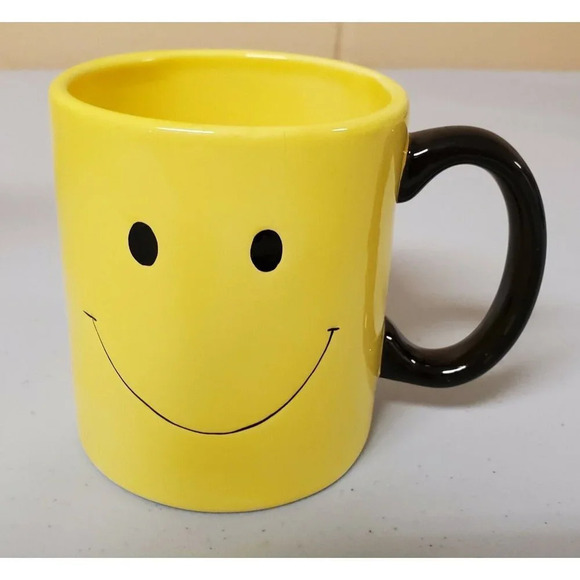 Burton & Burton Smiley Face Mug Cup Yellow with Black Eyes Smile & Handle - Picture 1 of 6